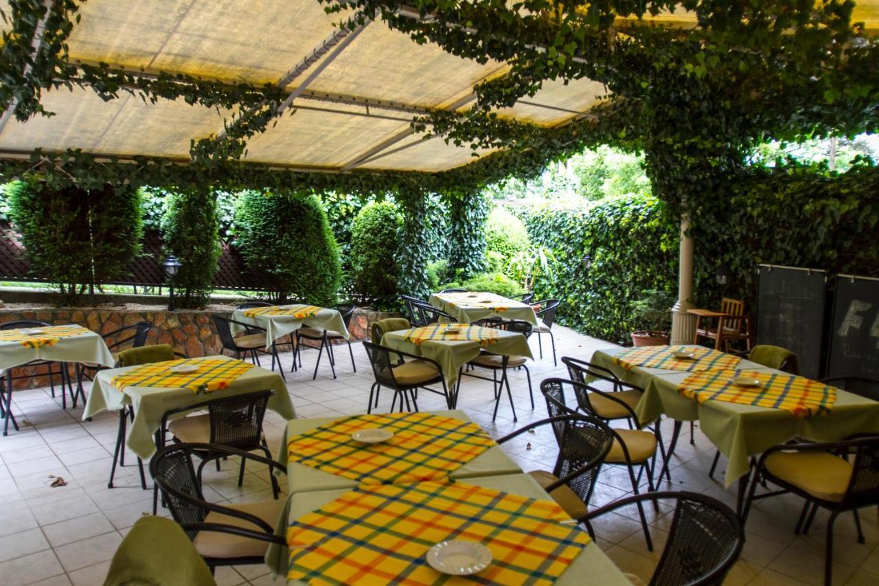 Hotel Molnar Budapest Ngoại thất bức ảnh