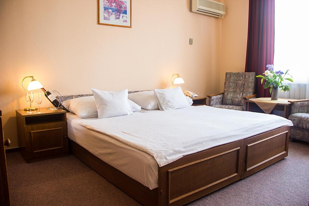 Hotel Molnar Budapest Ngoại thất bức ảnh